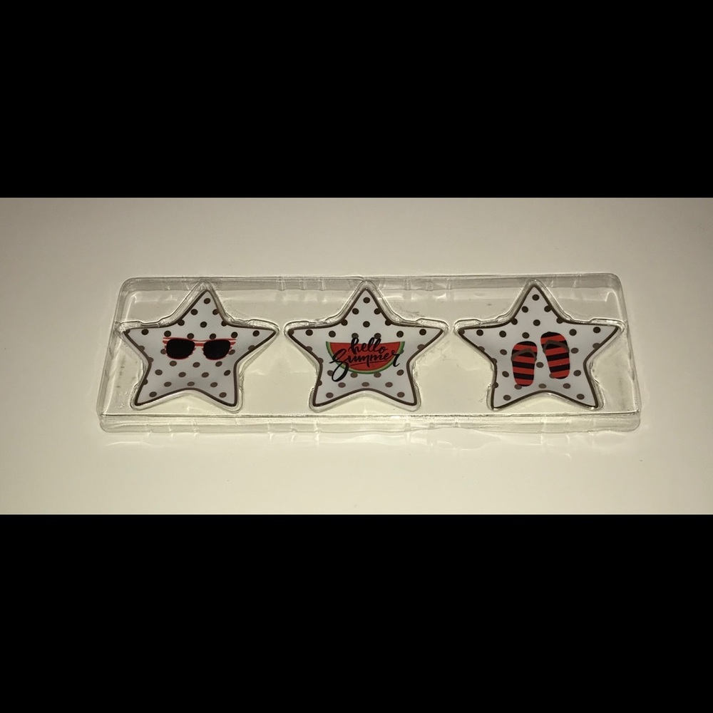 NIB set of 3 small trinket trays